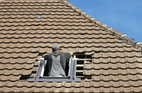 Pose de velux - Vercel-Villedieu-le-Camp